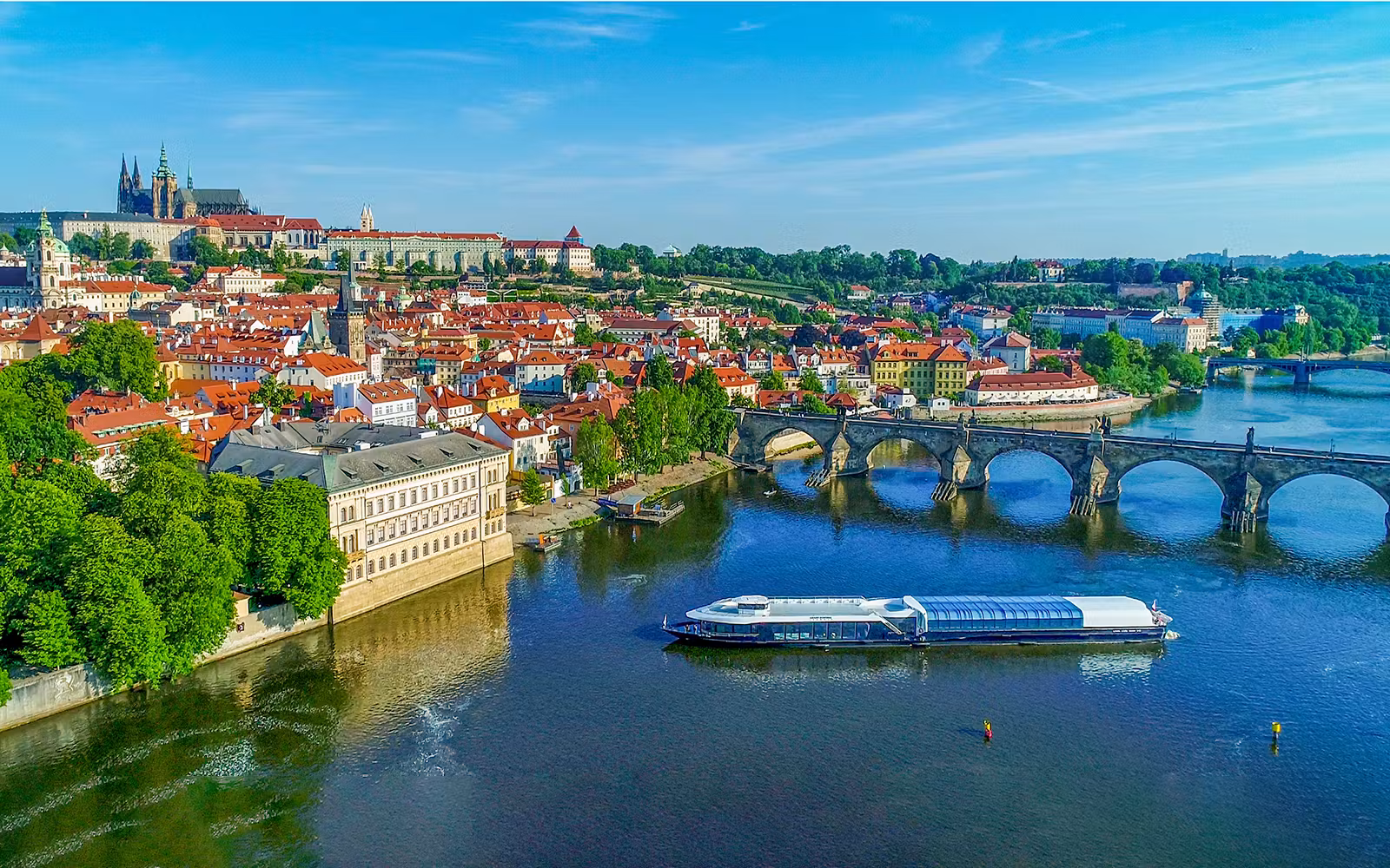 Prague 2-Hour Vltava River Sightseeing Cruise ota