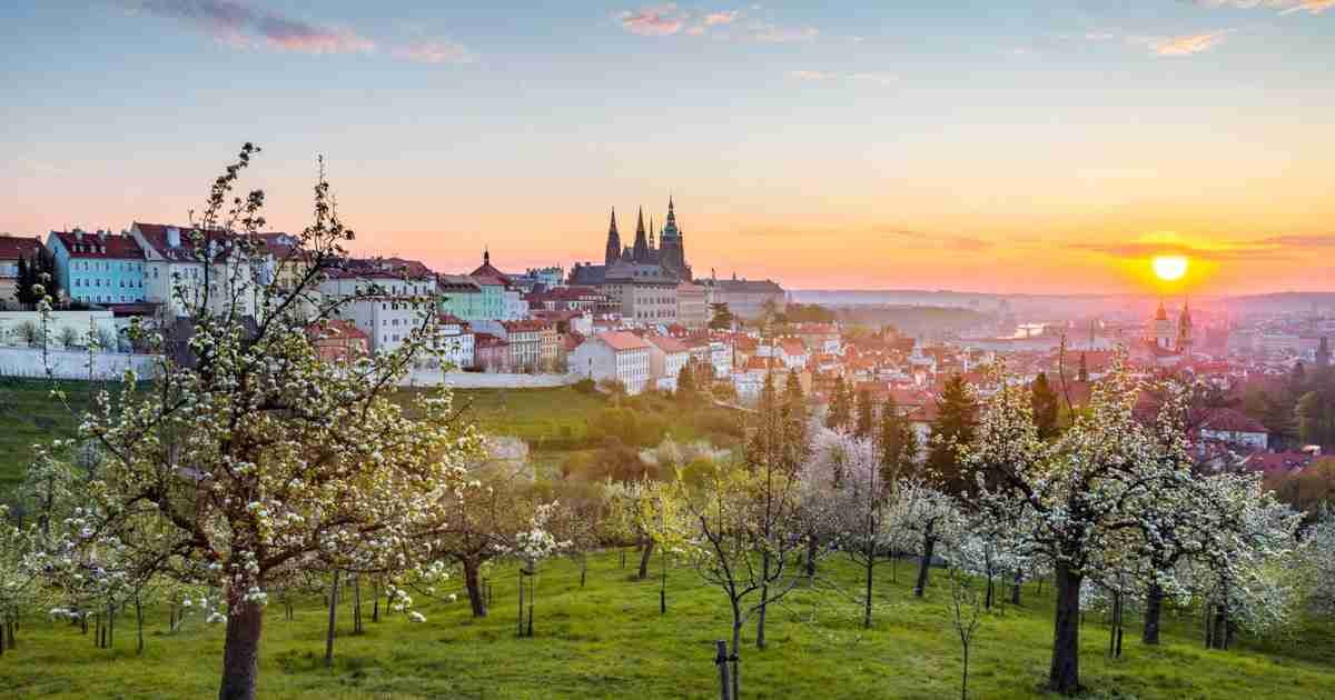 Colina de Petrin en el Barrio Pequeño de Praga