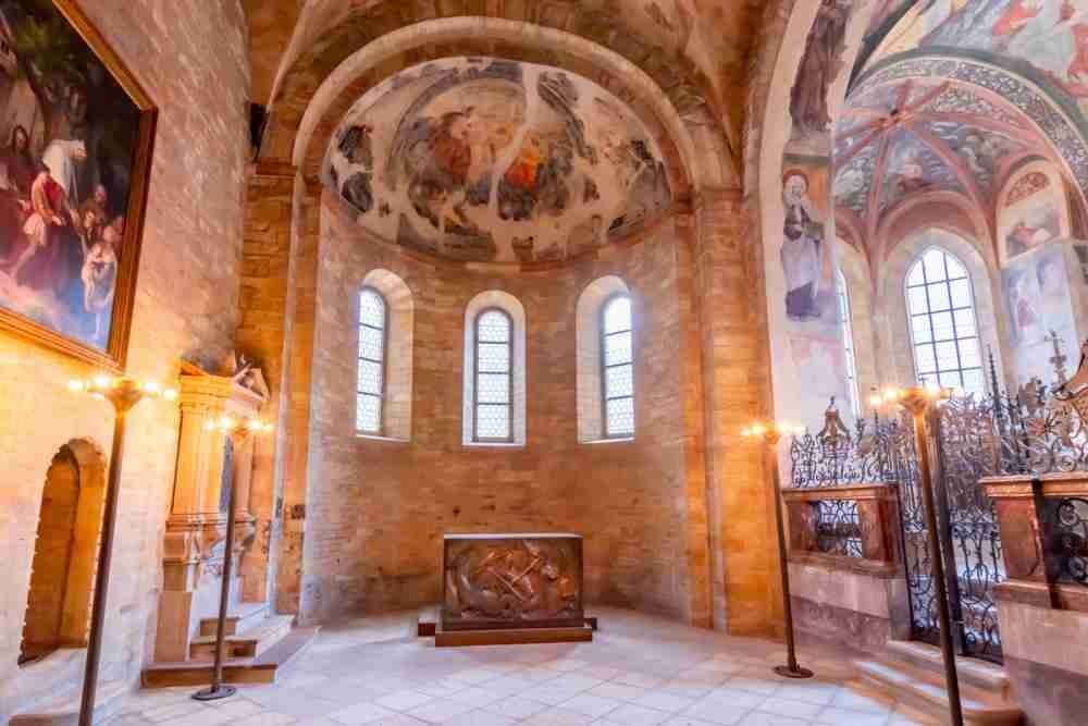 ¿Qué puedo hacer en la basílica de San Jorge?