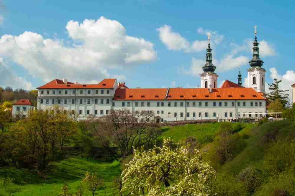 Cómo llegar al Monasterio de Strahov en Praga