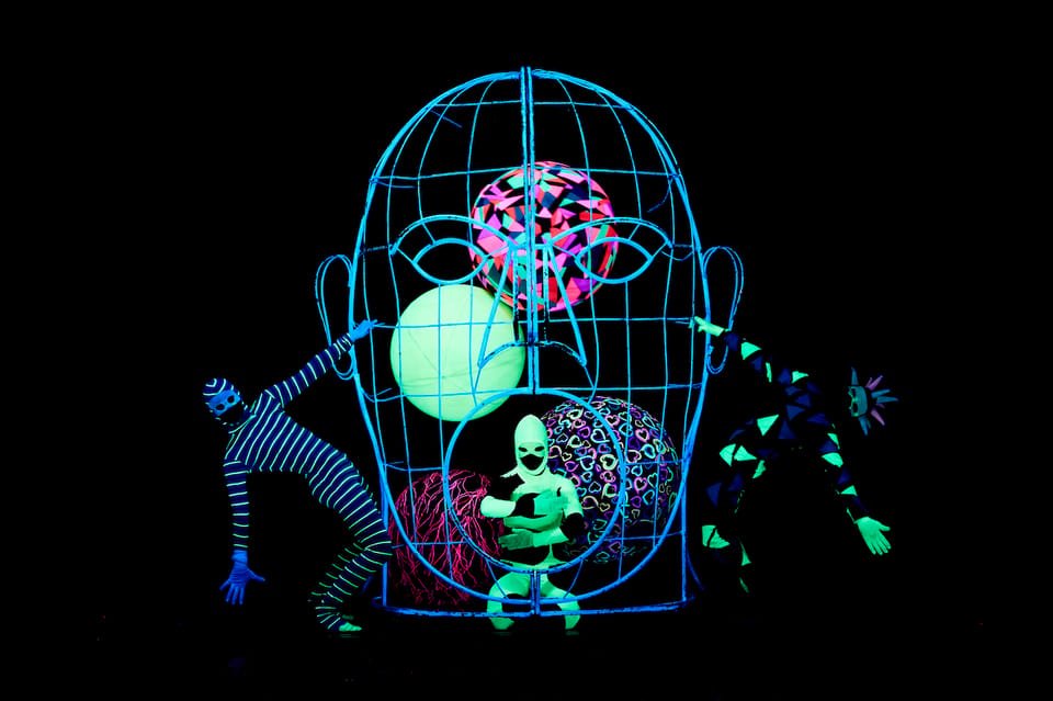 Prag: WOW Show Black Light Theater
